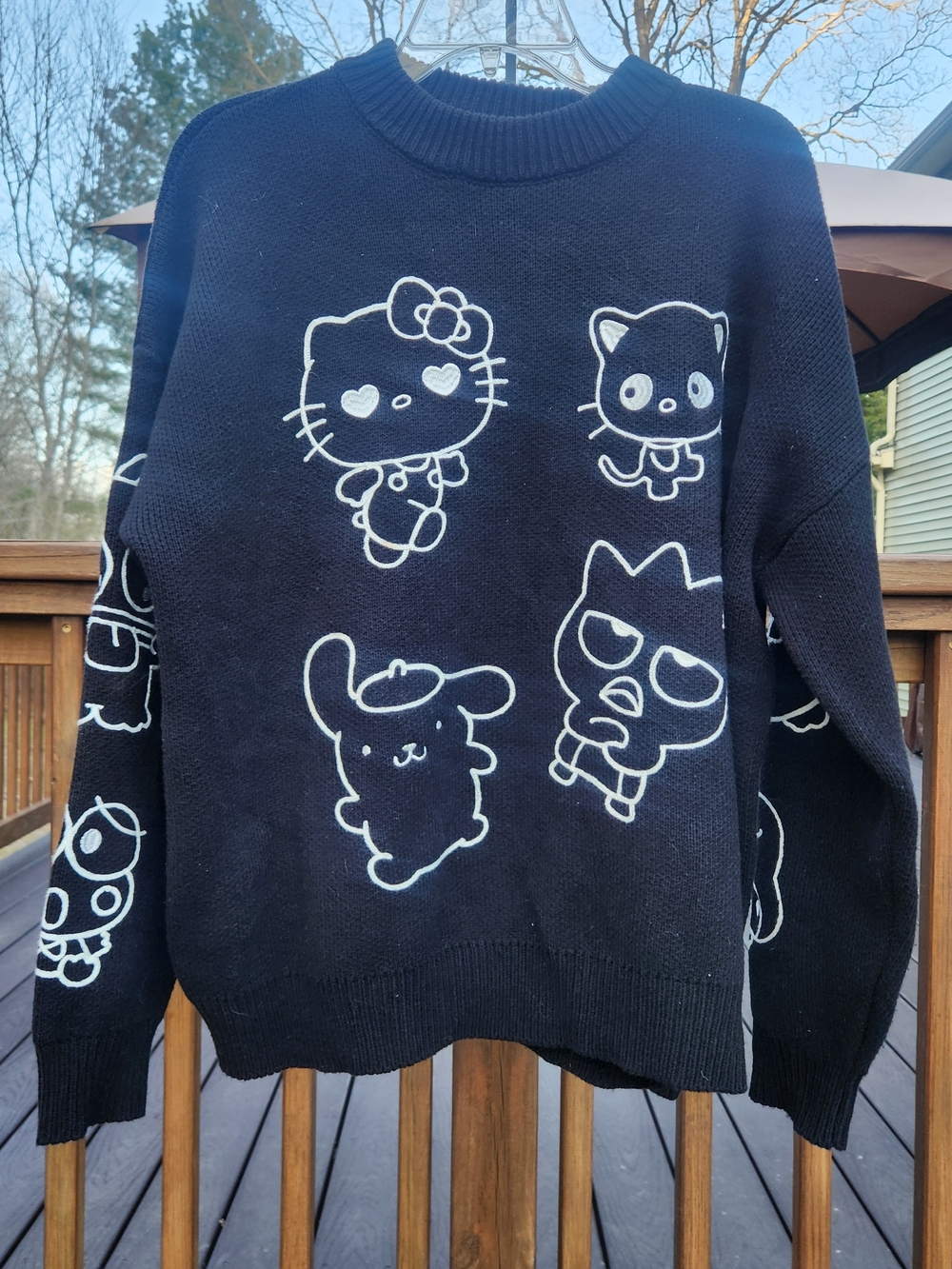 Forever 21 Hello Kitty & Friends Sweater w/ Sanrio Character Outlines Womens S